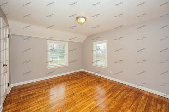 Building Photo - 3531 Woodridge Rd