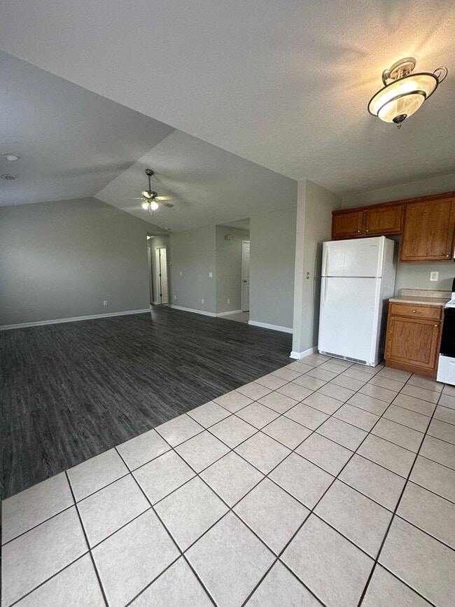Building Photo - 3 Bedroom House in West Lafayette