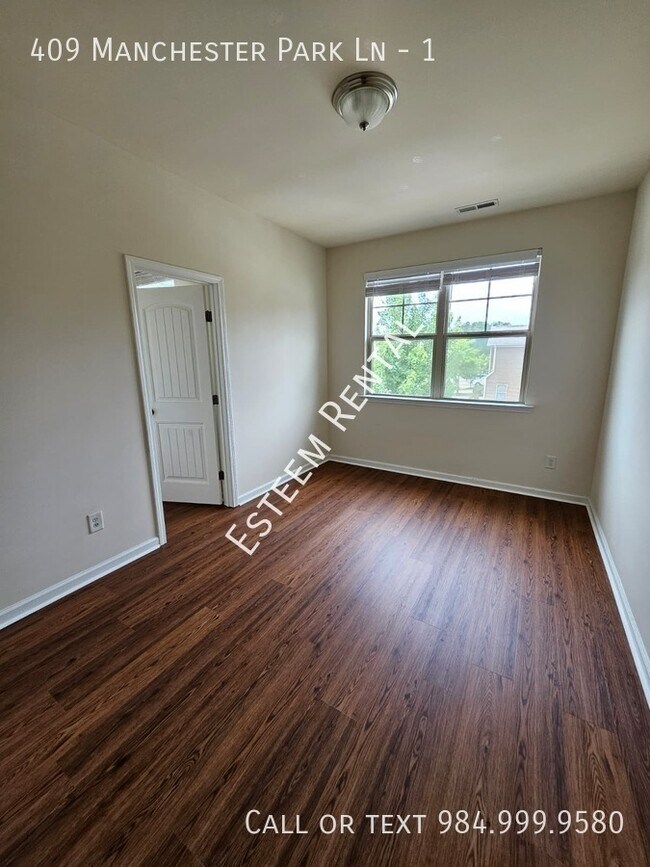Building Photo - 409 Manchester Park Ln