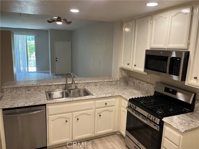 Building Photo - 6415 Seldon Way