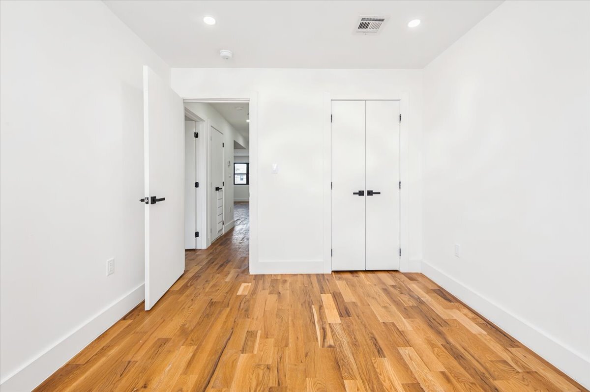 Building Photo - 218-36 133rd Rd