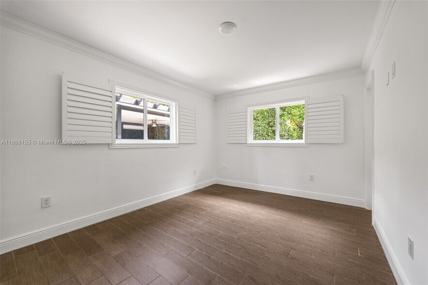 Building Photo - 1261 San Miguel Ave