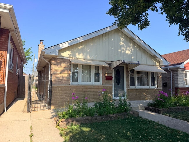 Building Photo - 3507 S 53rd Ave