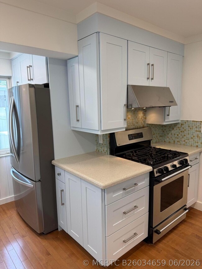 Building Photo - 204 S Seacrest Cir