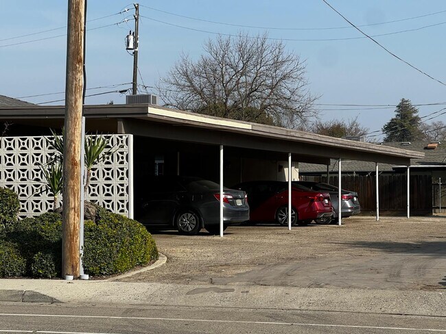 Building Photo - 2450 14th Ave