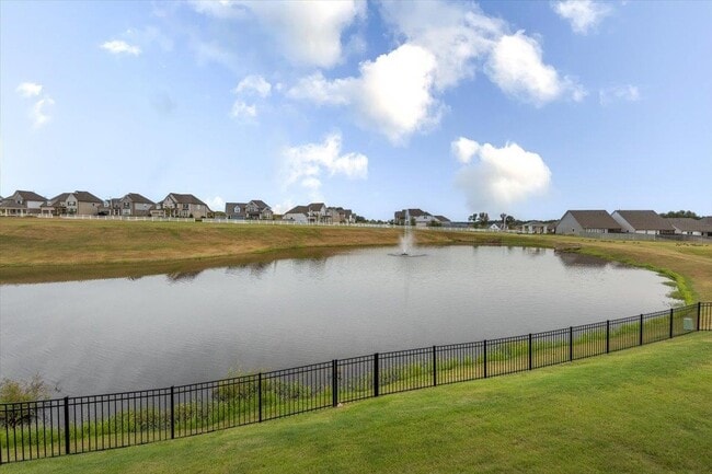Building Photo - 12692 Sacred Oak Cv