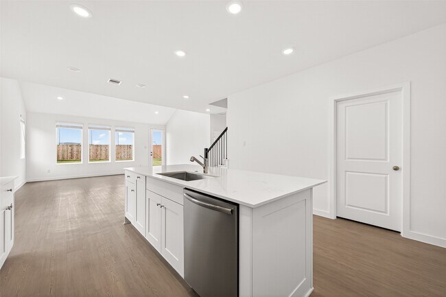 Building Photo - 31838 Blossom Ln