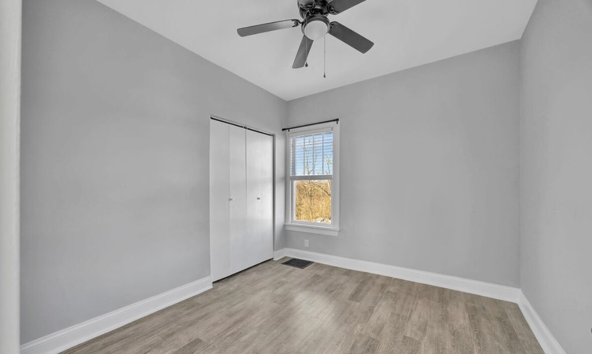 Building Photo - 1381 Old Oxford Rd