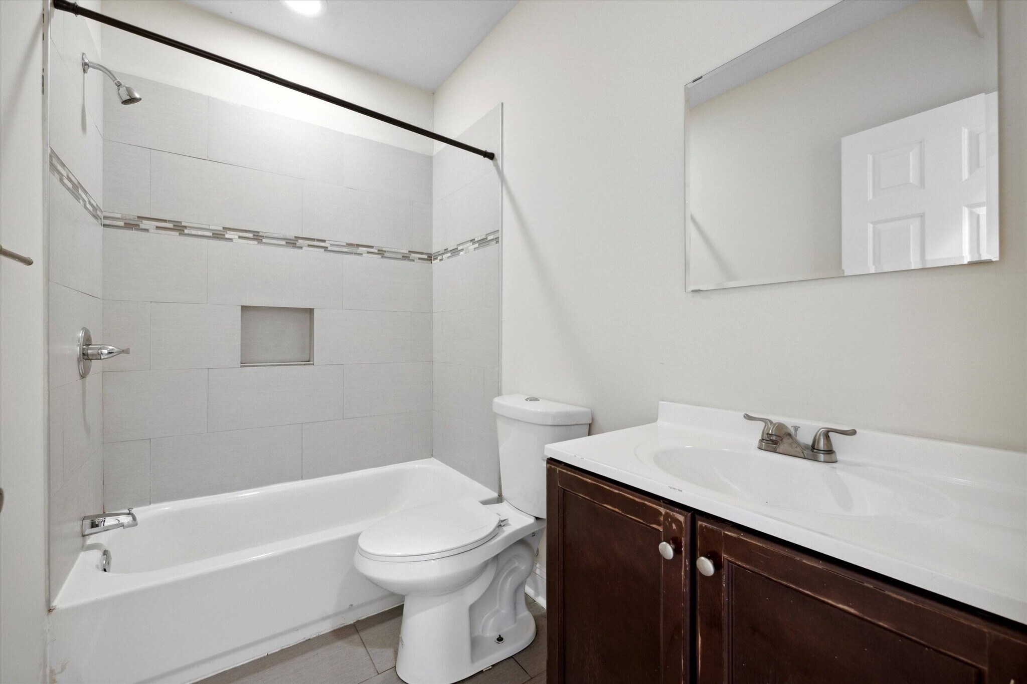 Building Photo - 2001 N Cleveland St