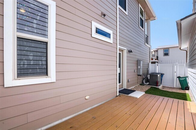 Building Photo - 8306 Mandela Bend