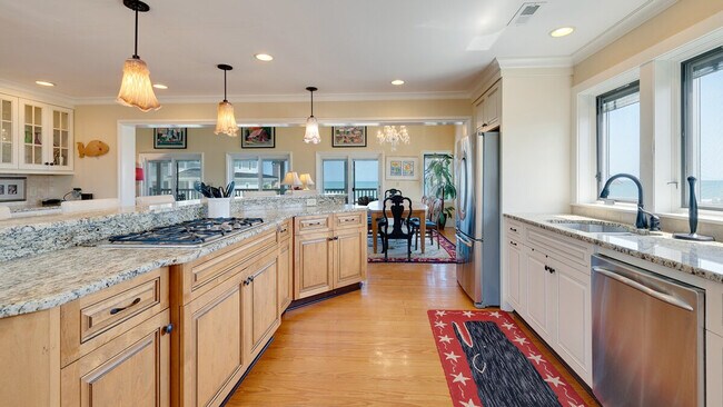 Building Photo - 1217 Debordieu Blvd