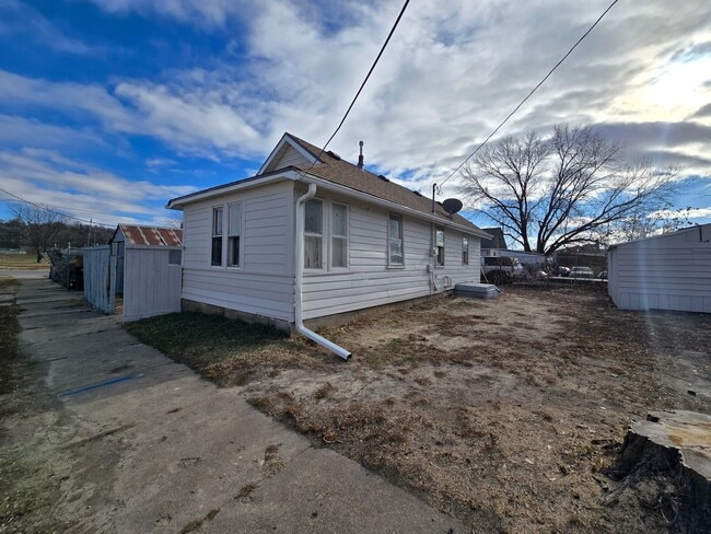 Primary Photo - $850 - 1 Bed 1 Bath Home