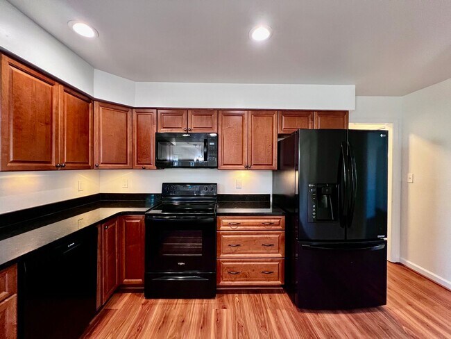 Building Photo - Beautiful home in the desirable Wellington...