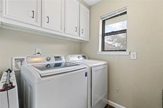 Building Photo - 301 Granada Calle St