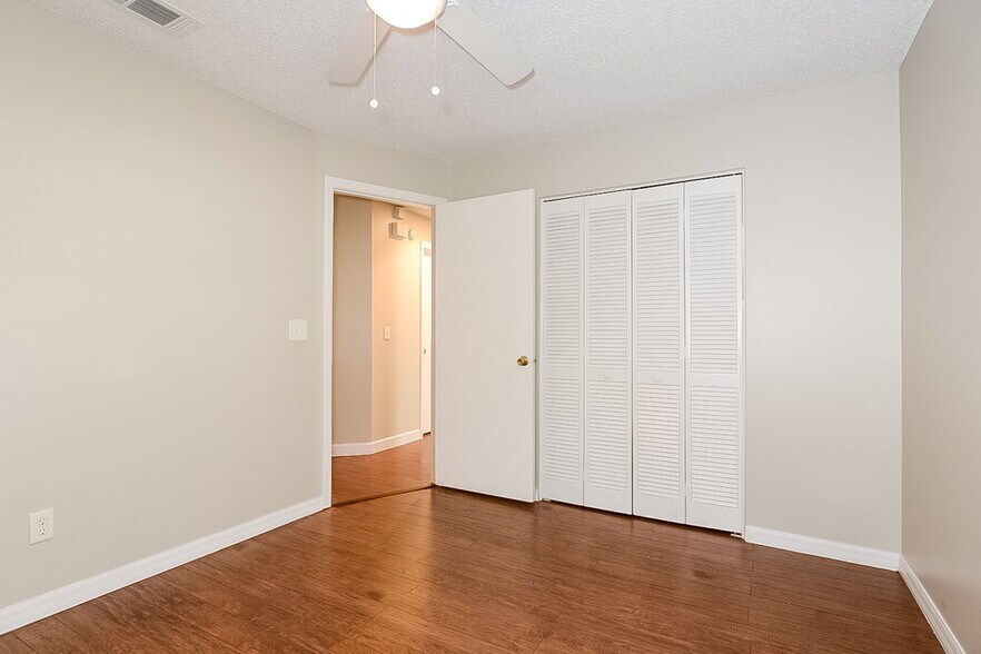 Building Photo - 1822 Coyote Pl