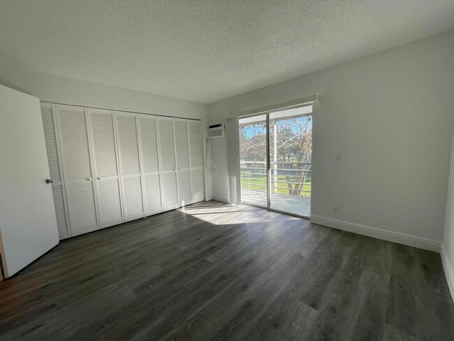 Building Photo - 172 Sussex I
