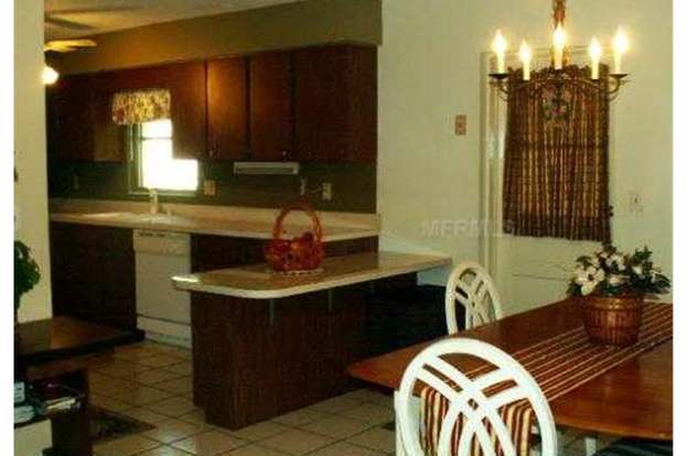 Building Photo - 2101 Utica Dr