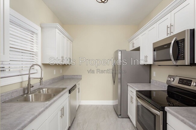 Building Photo - 311 Bentbrook Pl