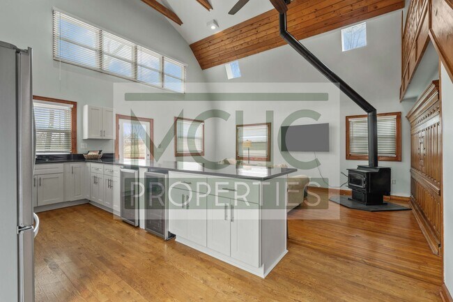 Building Photo - 14670 W 191st St