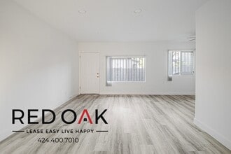 Building Photo - 1088 W 39th St