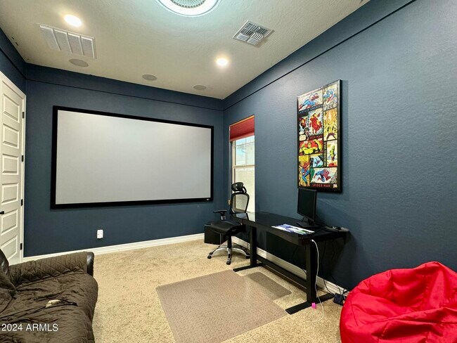 Building Photo - 3453 E Aloe Dr