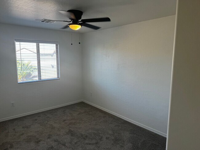 Building Photo - Aliante Home for Rent - 3 Bed, 2.5 Bath with 2 Car Garage