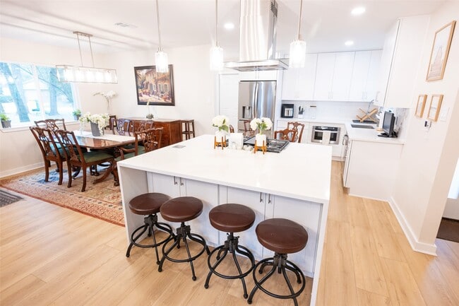 Building Photo - 42 S Waxberry Rd