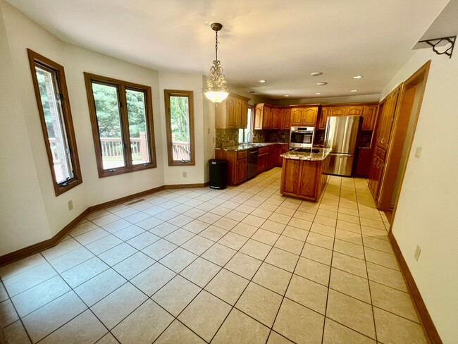 Building Photo - 3425 W Morningside Ct