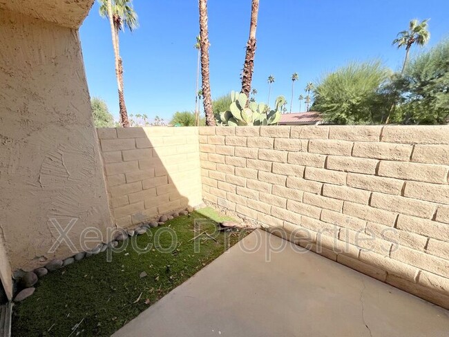 Building Photo - 46375 Ocotillo Dr