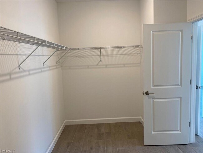 Building Photo - 18222 Ridgeline Dr