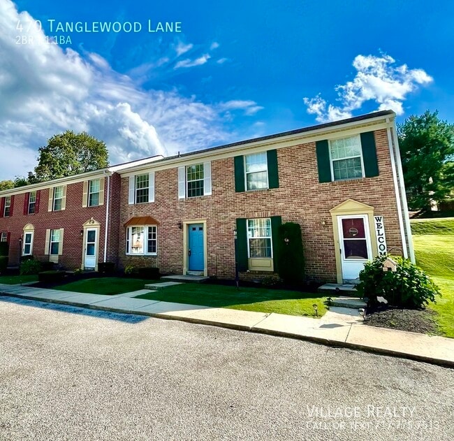 Building Photo - 470 Tanglewood Ln