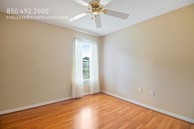Building Photo - 366 Bay Tree Dr
