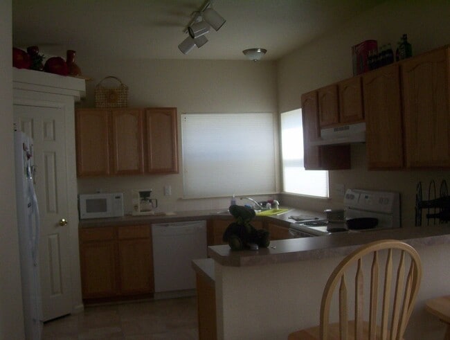 Building Photo - Fort Collins Gem – 3 Bed, 2.5 Bath with Yard