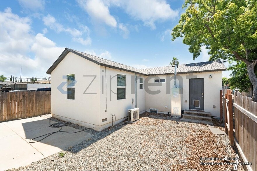 Building Photo - Unit Unit 1