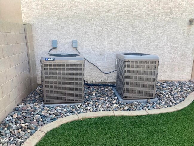 Building Photo - 11906 N 154th Ln