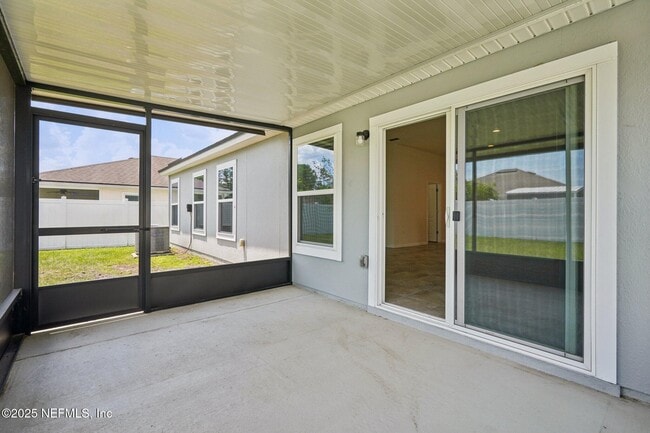 Building Photo - 633 Seville Pkwy