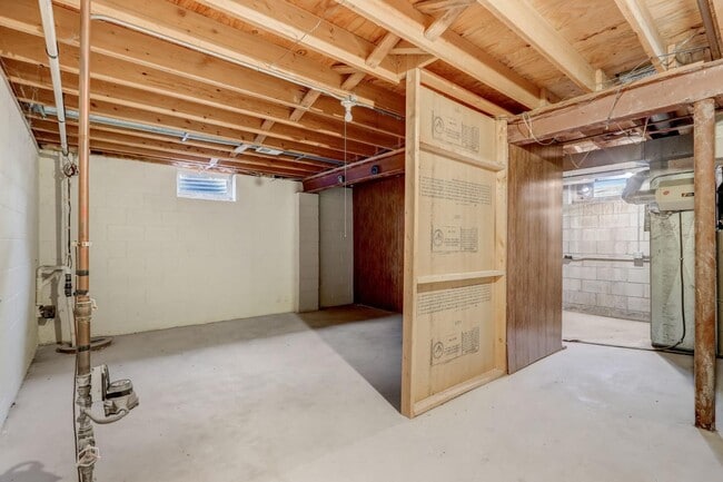 Building Photo - 8543 W Fairy Chasm Dr