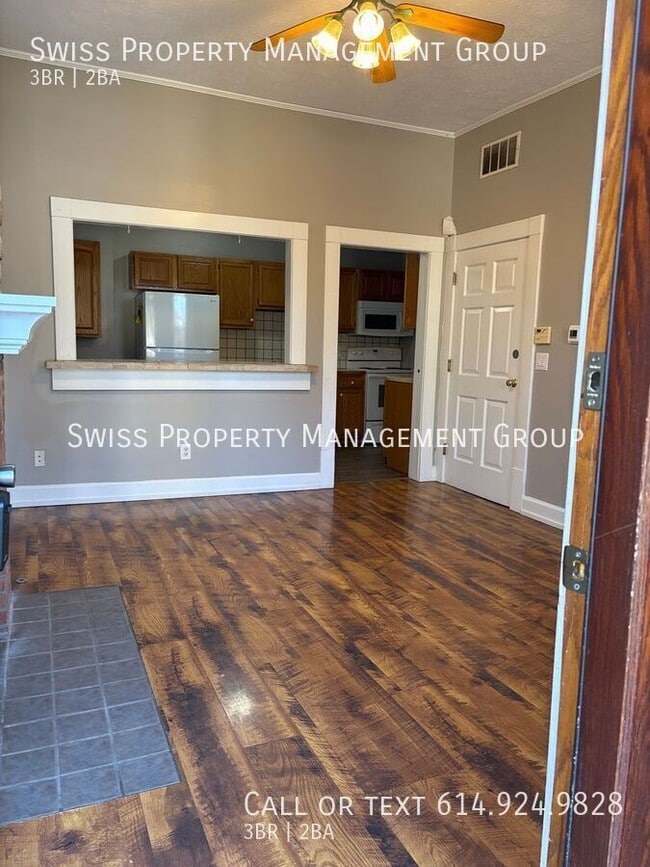 Building Photo - 804 1/2 E Main St-
