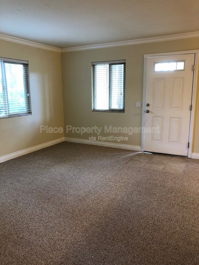 Building Photo - 1423 Graves Ave