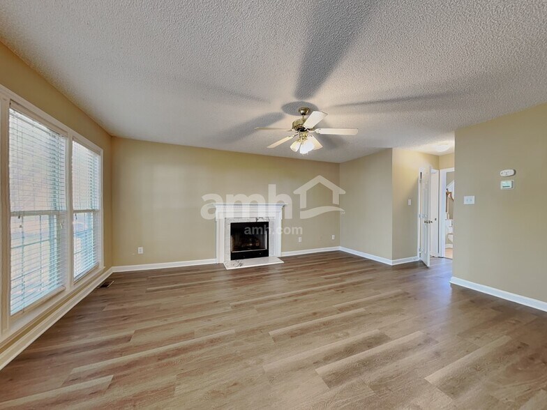 Building Photo - 204 Machost Dr