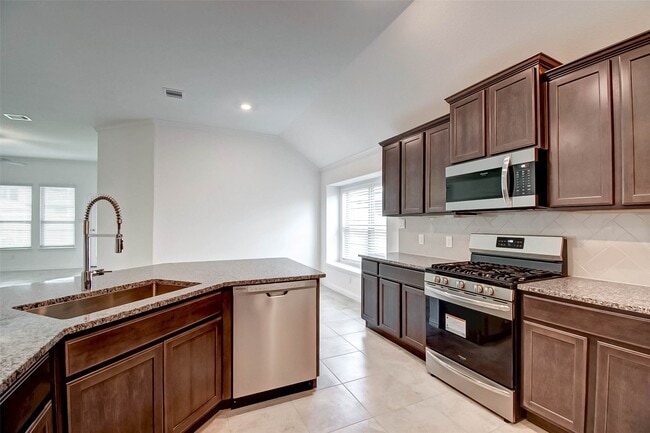 Building Photo - 2323 Green Kale Dr