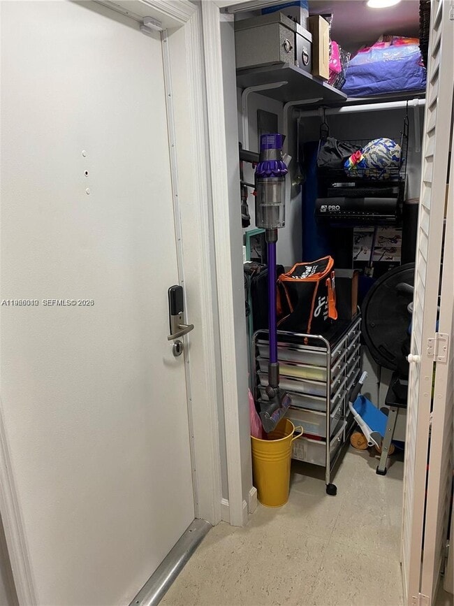 Building Photo - 8530 SW 149th Ave