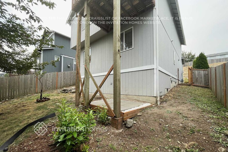 Building Photo - 10912 181st Ave Pl E