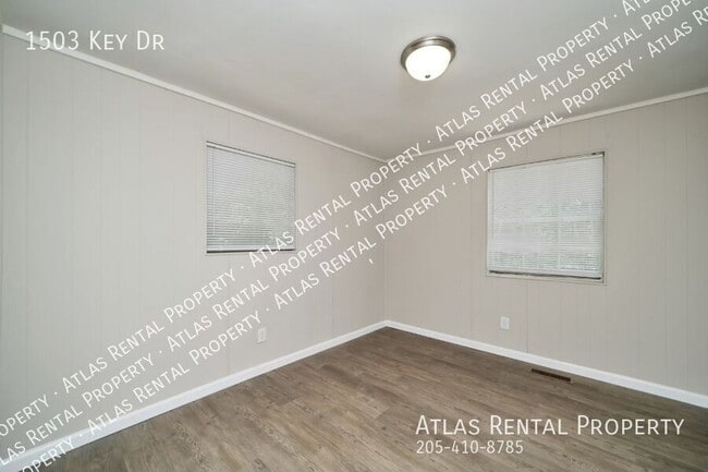 Building Photo - 1503 Key Dr