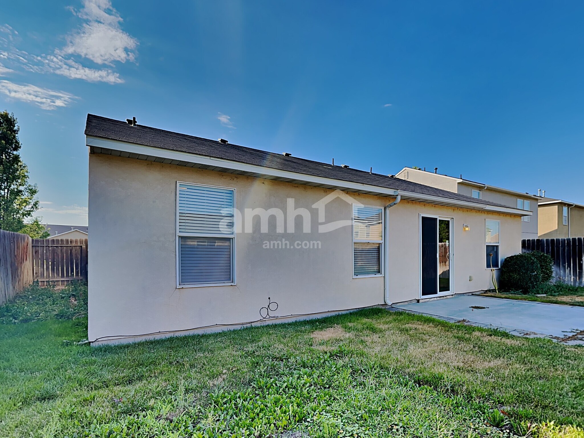 Building Photo - 211 Parkmont Way