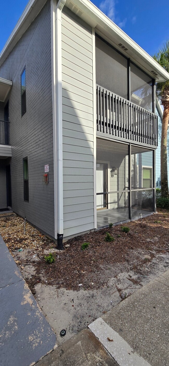 Building Photo - 3700 Idlebrook Cir