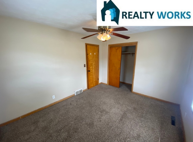 Building Photo - Great 3 bedroom home available in north Lincoln.