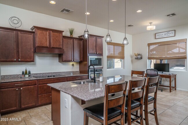 Building Photo - 14757 W Pasadena Ave