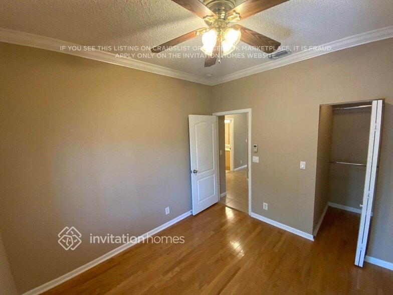 Building Photo - 5785 Raceway Rd