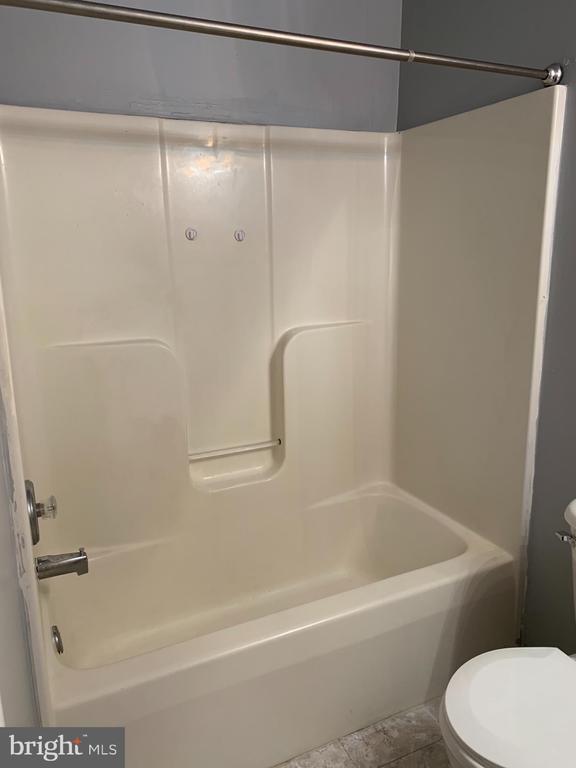 Building Photo - 47 Quince Tree Dr